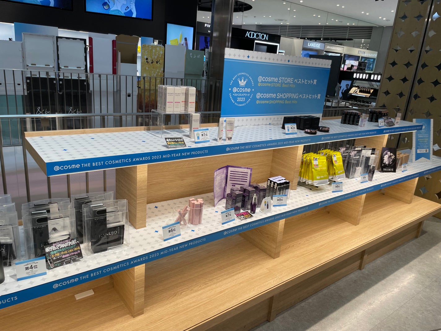 フローレス ルミエール ラディアンス パーフェクティング トーンアップ クッション/ローラ メルシエ/クッションファンデーションを使ったクチコミ(7枚目)