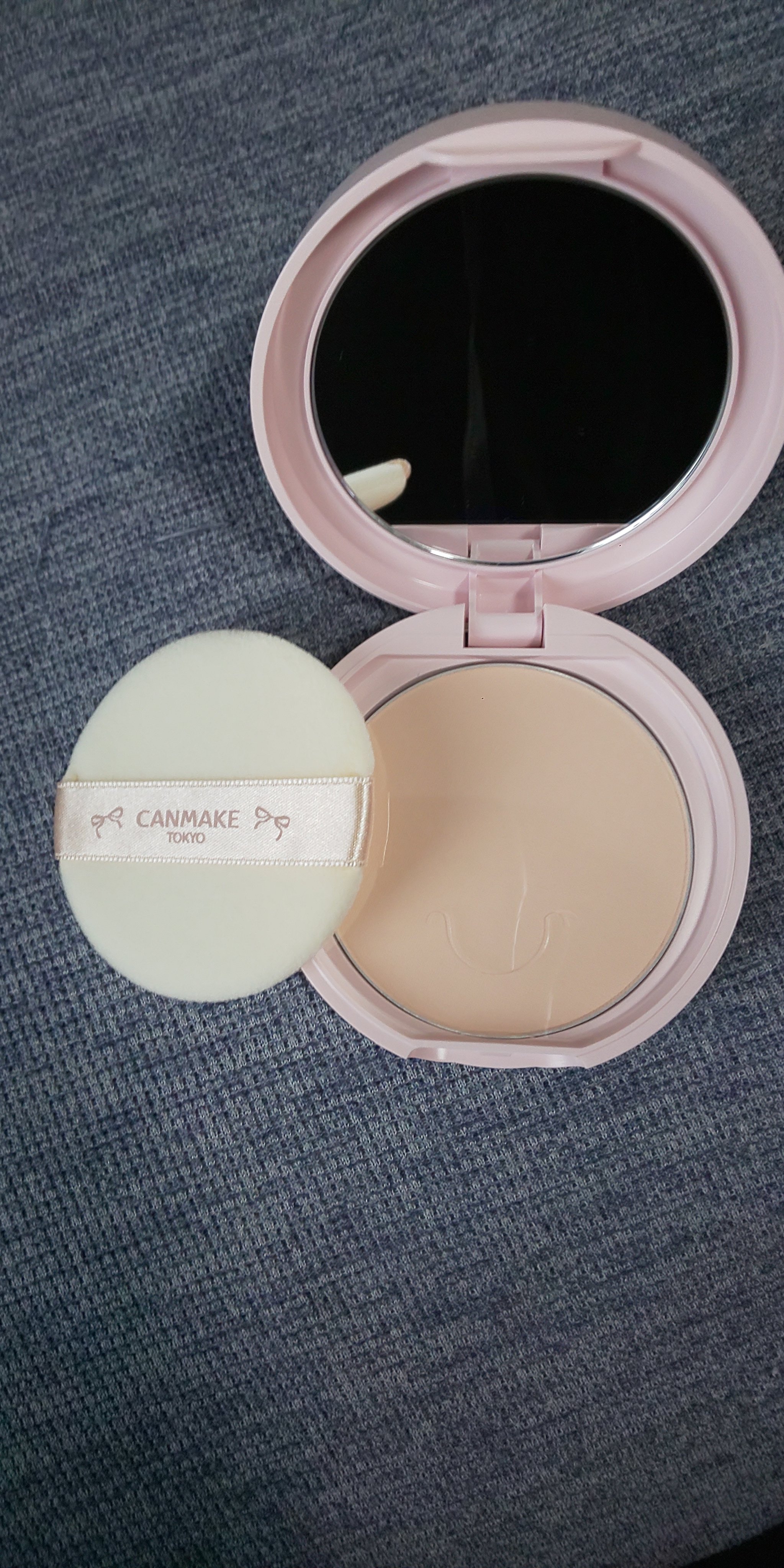 マシュマロフィニッシュパウダー MI マットアイボリーオークル（限定パッケージ）/キャンメイク/プレストパウダーを使ったクチコミ（3枚目）