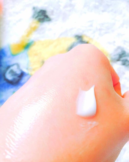 プレミアム ローション シルキーベリー/ジョンソンボディケア/ボディローションを使ったクチコミ(3枚目)