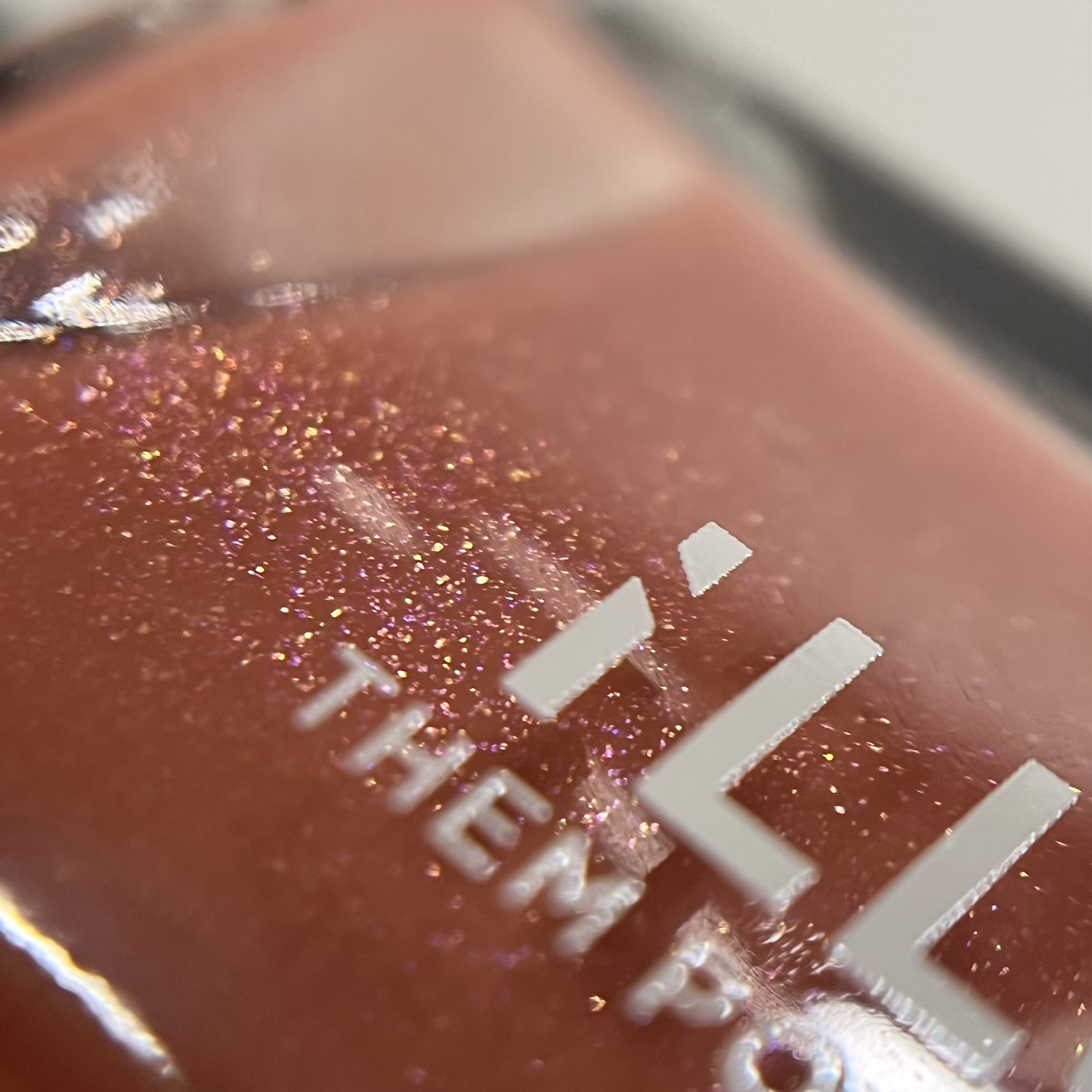 THEM POLISH 幻惑の赤（Ruby）/iLLO/マニキュアを使ったクチコミ（2枚目）