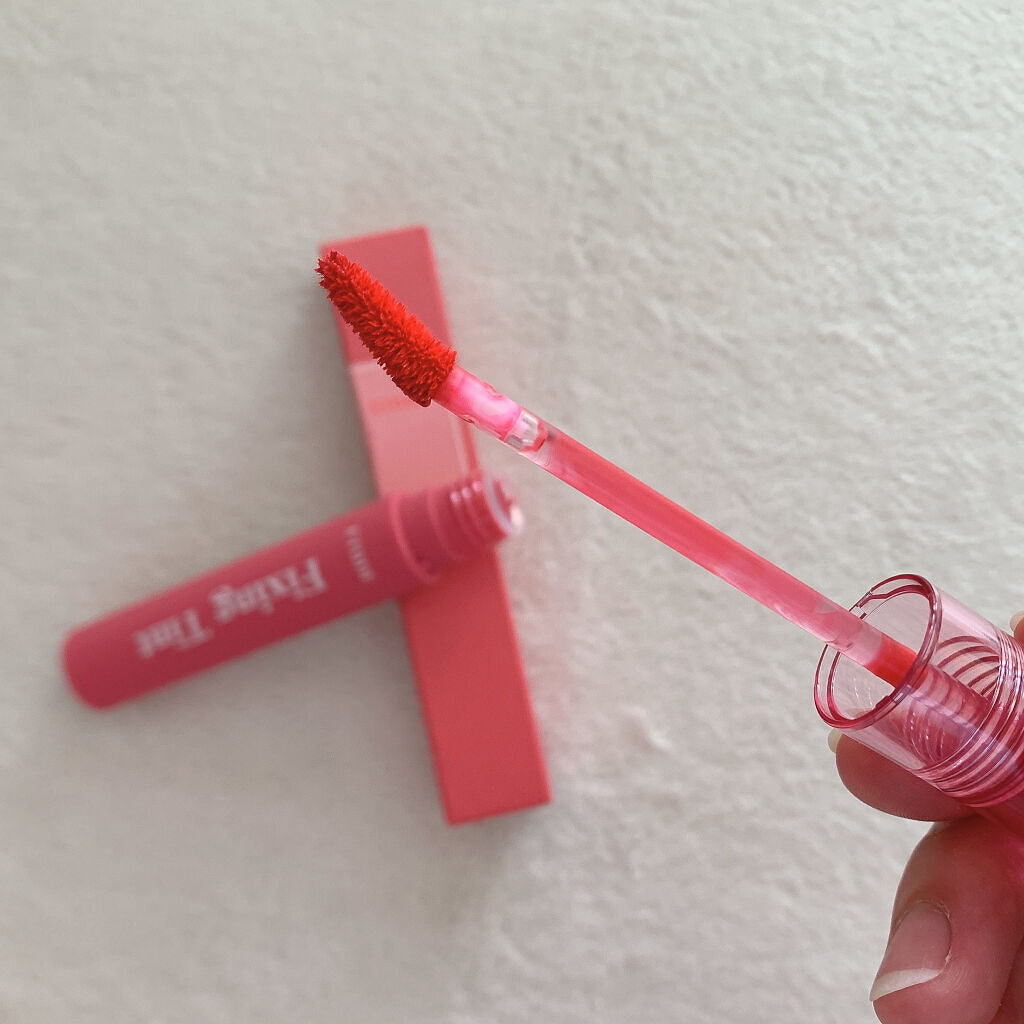 フィクシングティント スモーキーチェリー/ETUDE/リップティントを使ったクチコミ（2枚目）
