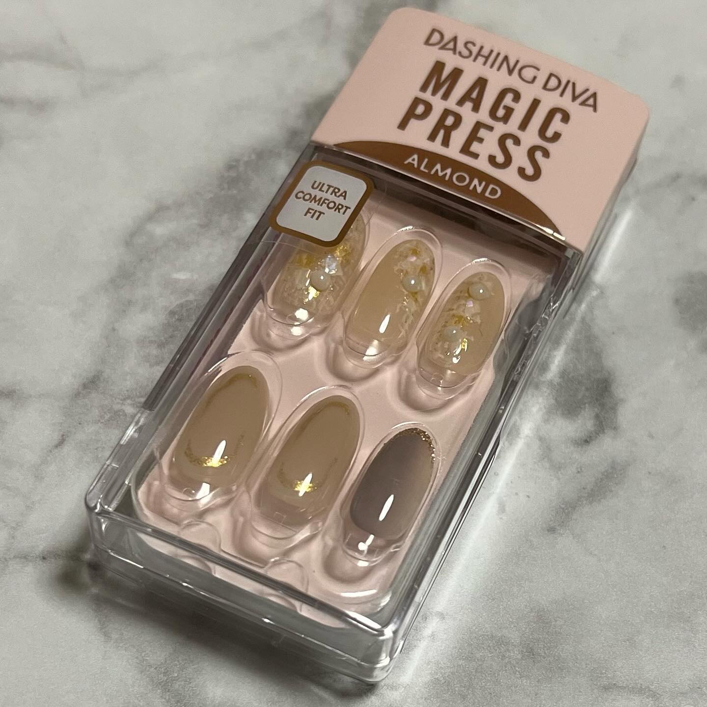 1秒ネイルマジックプレス/DASHINGDIVA MAGICPRESS/ネイルチップ・パーツを使ったクチコミ（2枚目）