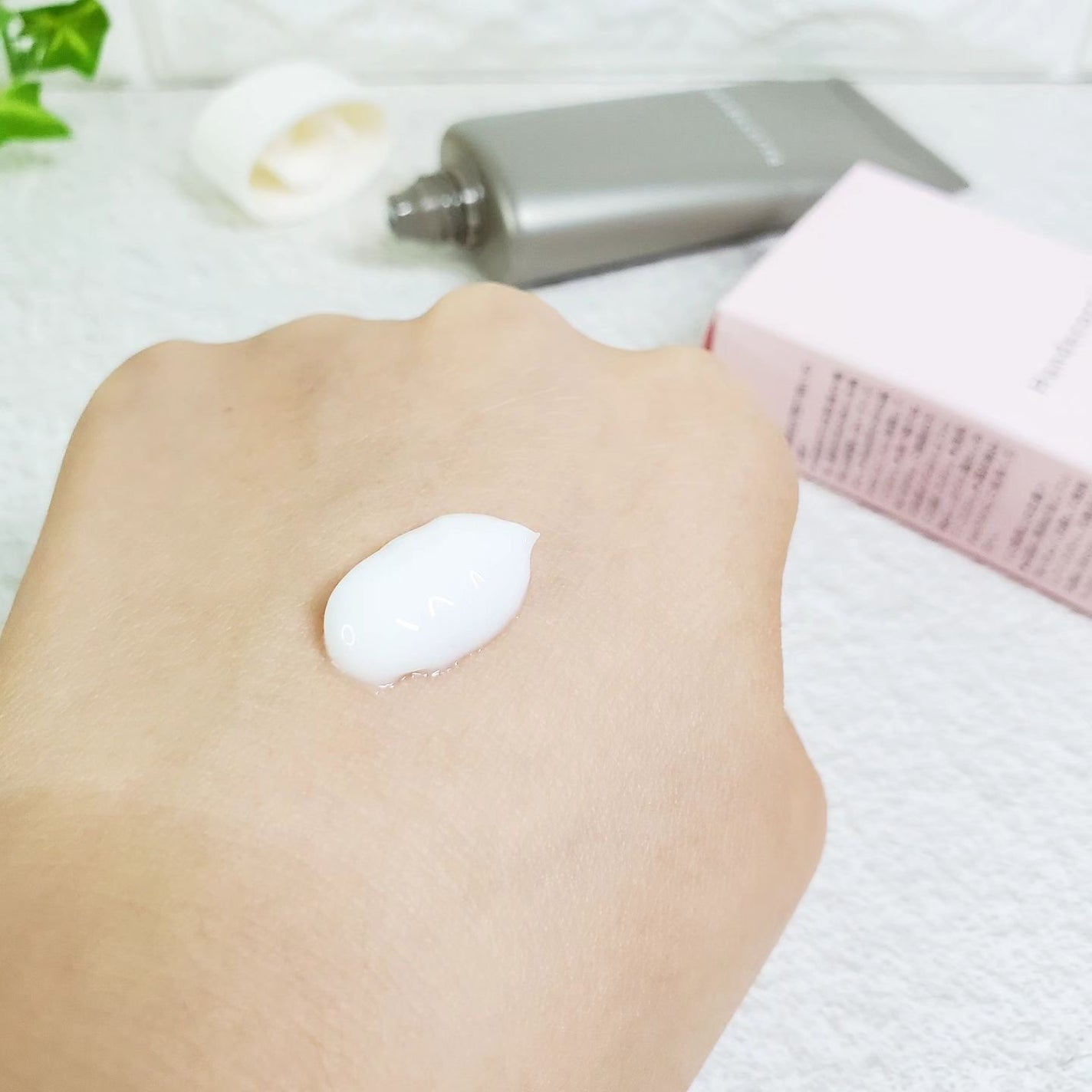 ハンデコルテ/キユートピア/ネック・デコルテケアを使ったクチコミ(3枚目)