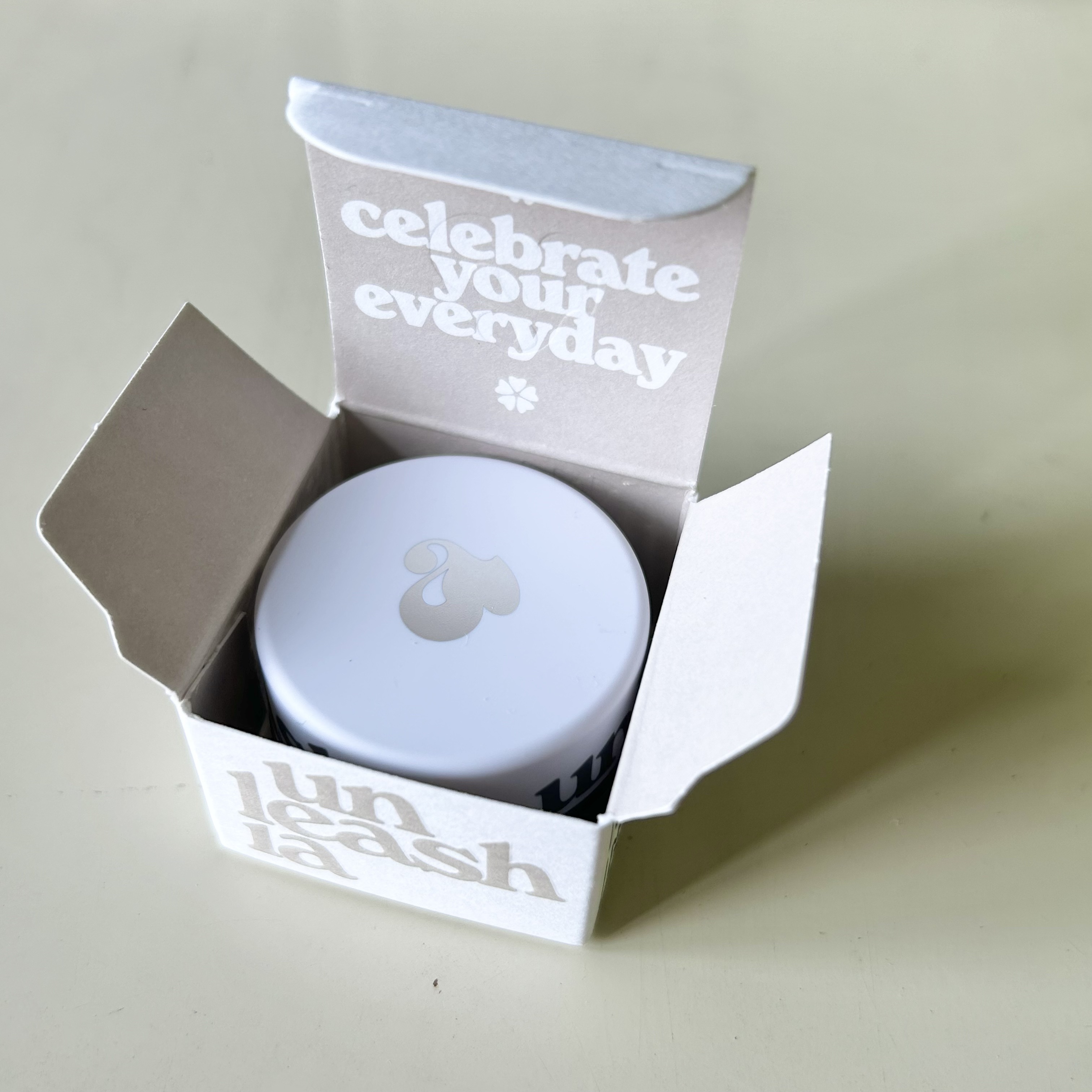 ゲットルーズグリッタージェル/unleashia/グリッターを使ったクチコミ（2枚目）