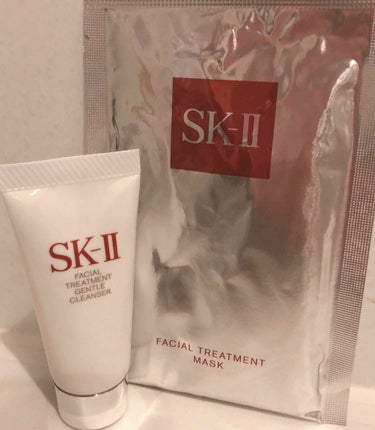 SK-II R.N.A. パワー ラディカル ニュー エイジのクチコミ「今のところ
朝と夜で化粧水をイプサとSKIIで
使い分けておるわけですが、
せっかくなら乳液も.....」（2枚目）