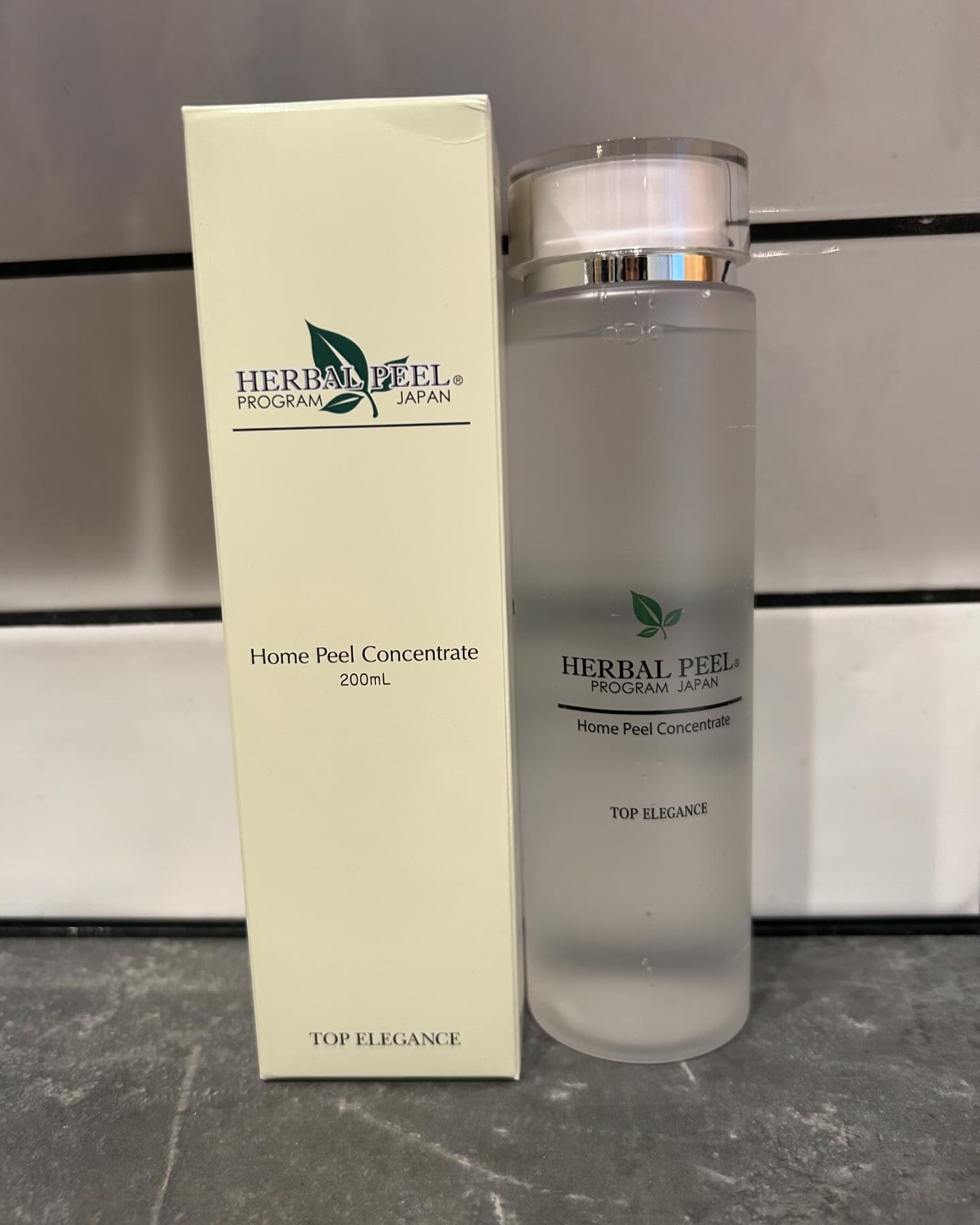 ホームピールコンセントレート/HERBAL PEEL/化粧水を使ったクチコミ（1枚目）