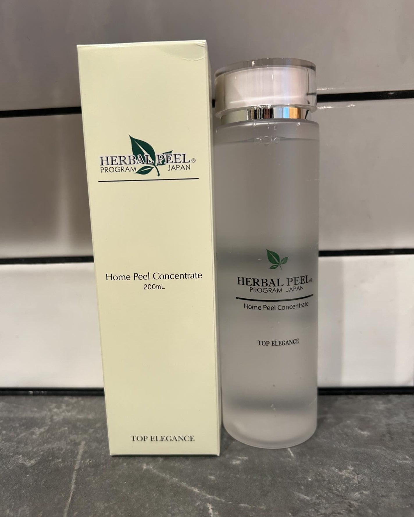 ホームピールコンセントレート/HERBAL PEEL/化粧水を使ったクチコミ(1枚目)