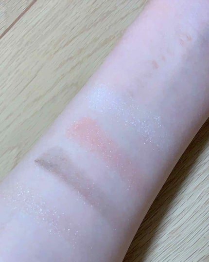 リアルクローズシャドウ/excel/アイシャドウパレットを使ったクチコミ(2枚目)