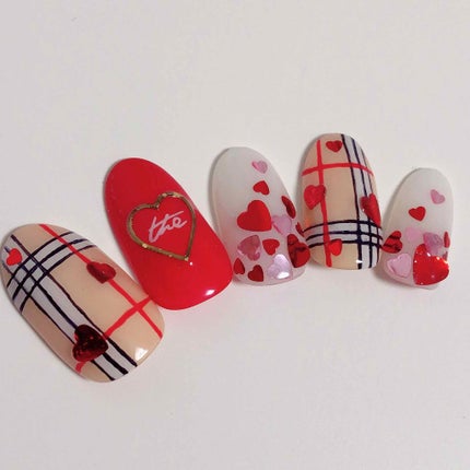 chico on LIPS 「【某ブランド風ネイルその①】こんにちは!今回からネイルの投稿が..」(2枚目)