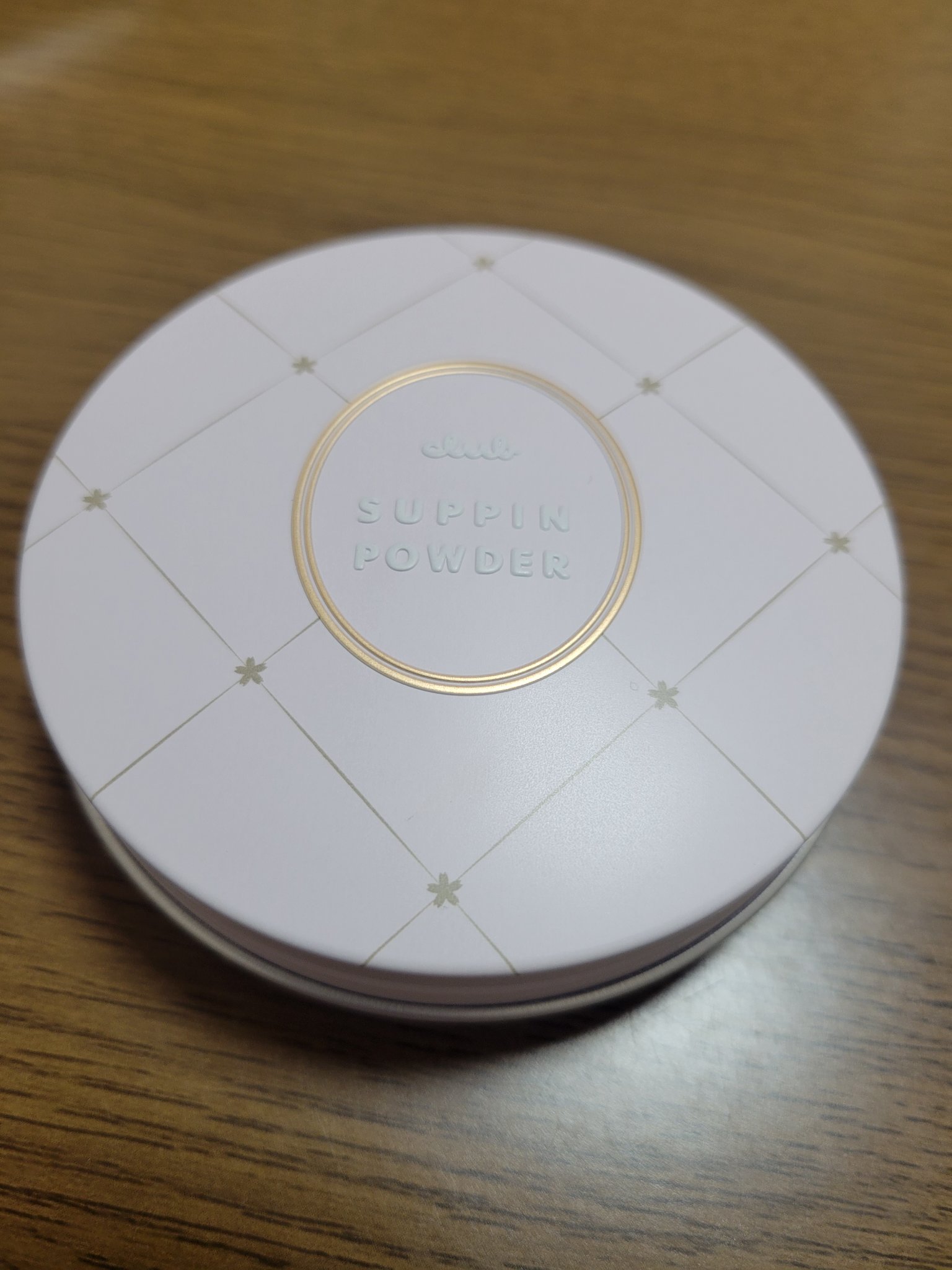 すっぴんパウダーC さくらジャスミンの香り 2024/クラブ/プレストパウダーを使ったクチコミ（1枚目）