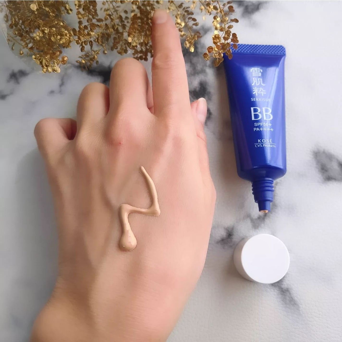 美容エッセンスBBクリーム/雪肌粋/BBクリームを使ったクチコミ(4枚目)