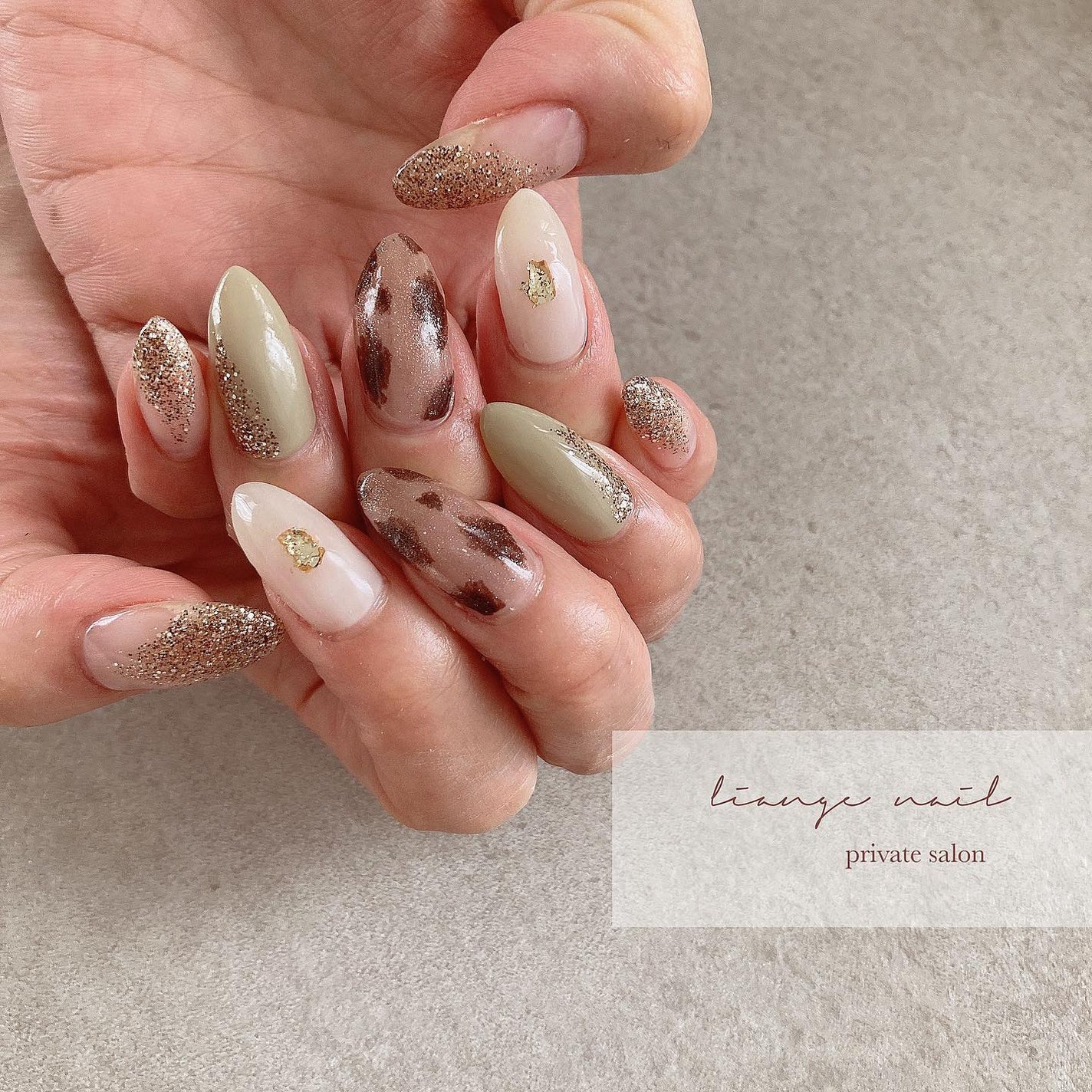 Yuki on LIPS 「.autumnnail🍂...Glitter-bronze-の..」(1枚目)