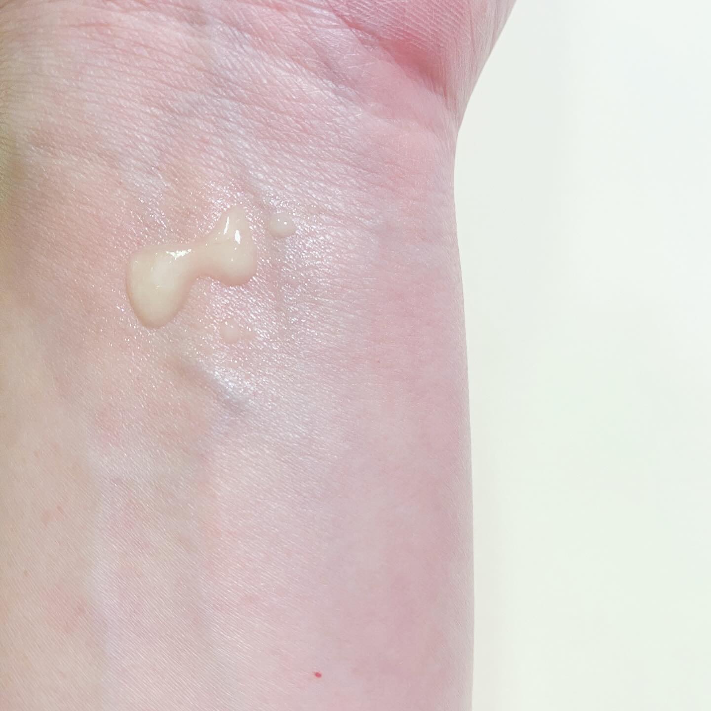 ビタCくすみミックスアンプル/Veganifect/美容液を使ったクチコミ（3枚目）