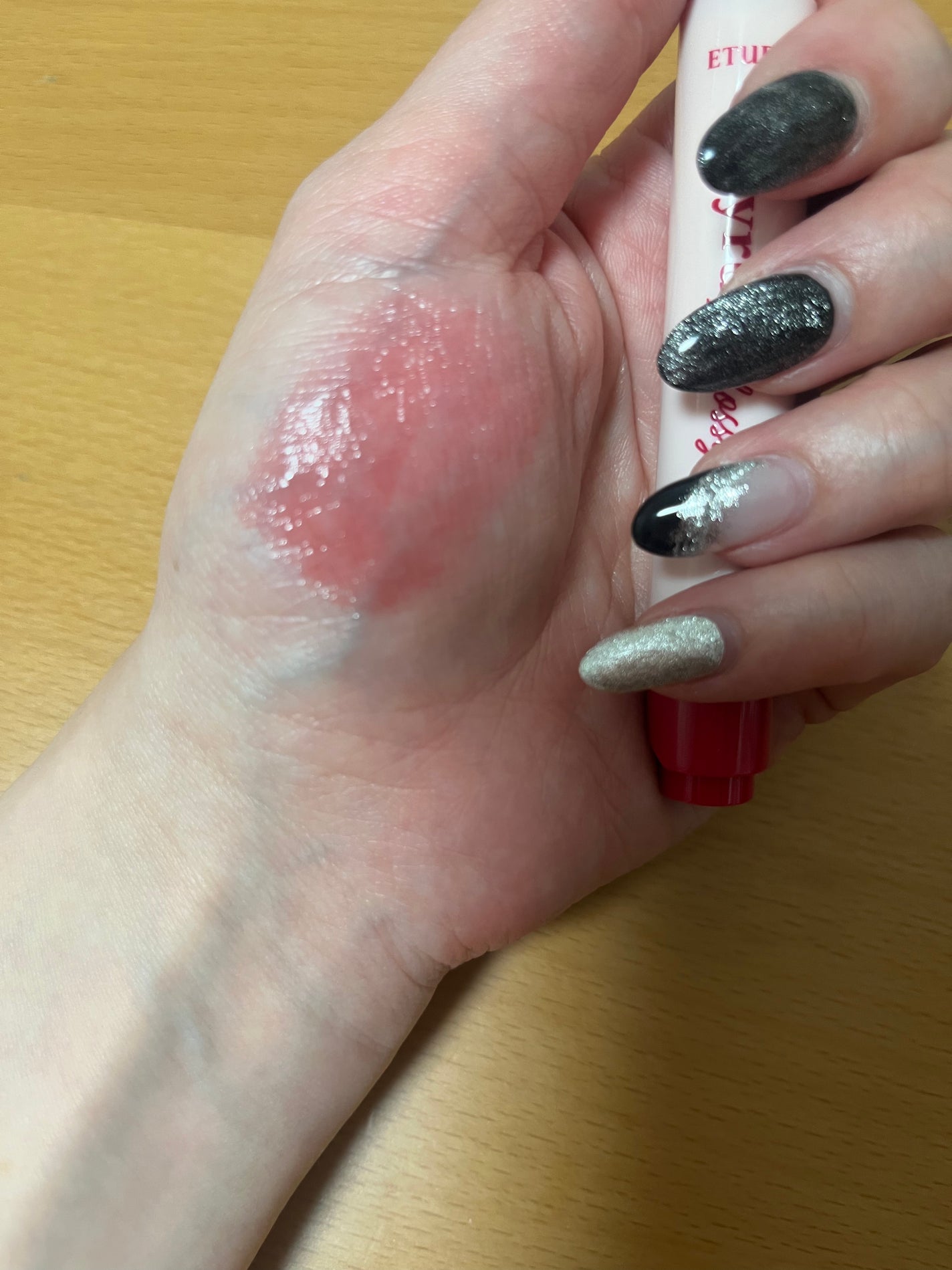 シロップグロッシーバーム/ETUDE/口紅を使ったクチコミ(3枚目)