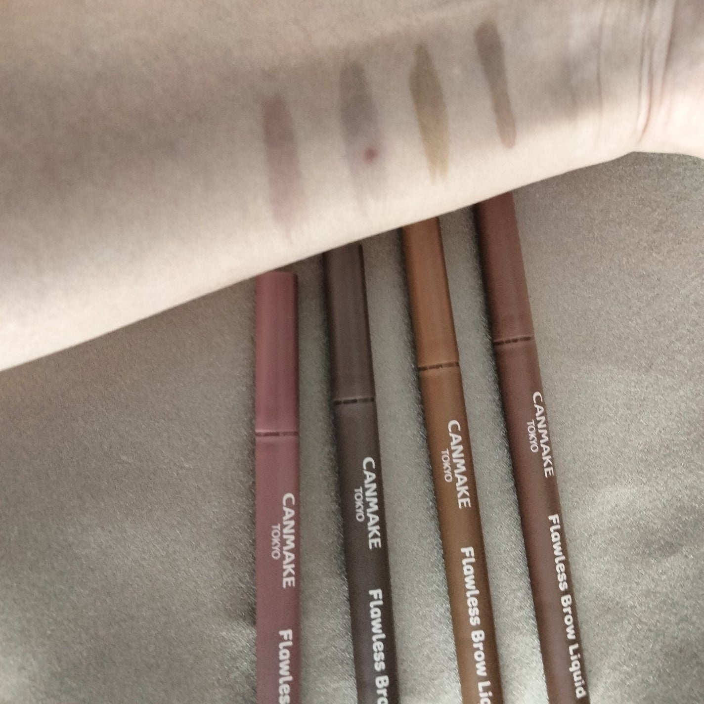 フローレスブロウリキッド/キャンメイク/リキッドアイブロウを使ったクチコミ(3枚目)