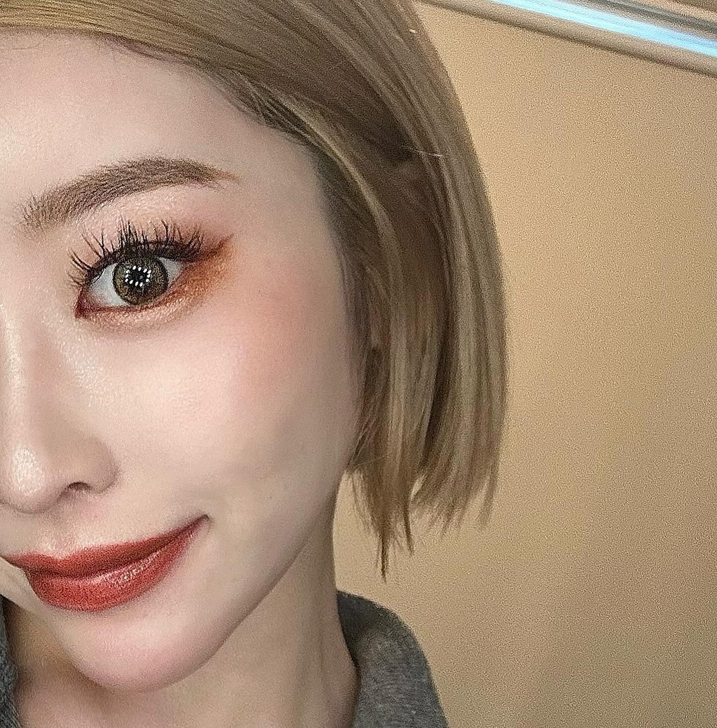 かにかまちゃん on LIPS 「今日のメイクは、秋っぽいじゅわっと暖色が広がるメイク🍂.私ブル..」(2枚目)