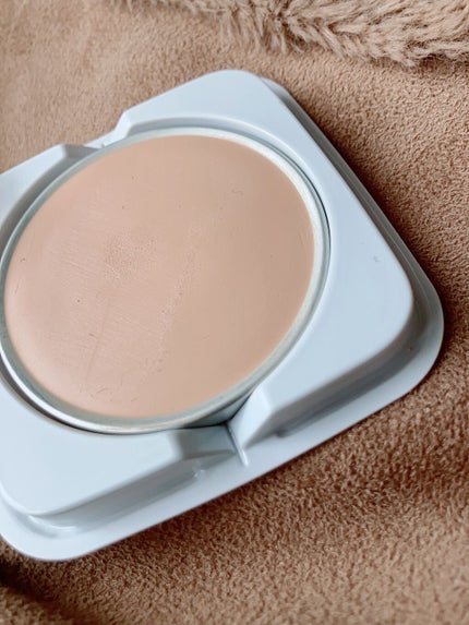 フローレスグロウ ソリッドファンデーション/CHICCA/クリーム・エマルジョンファンデーションを使ったクチコミ(3枚目)