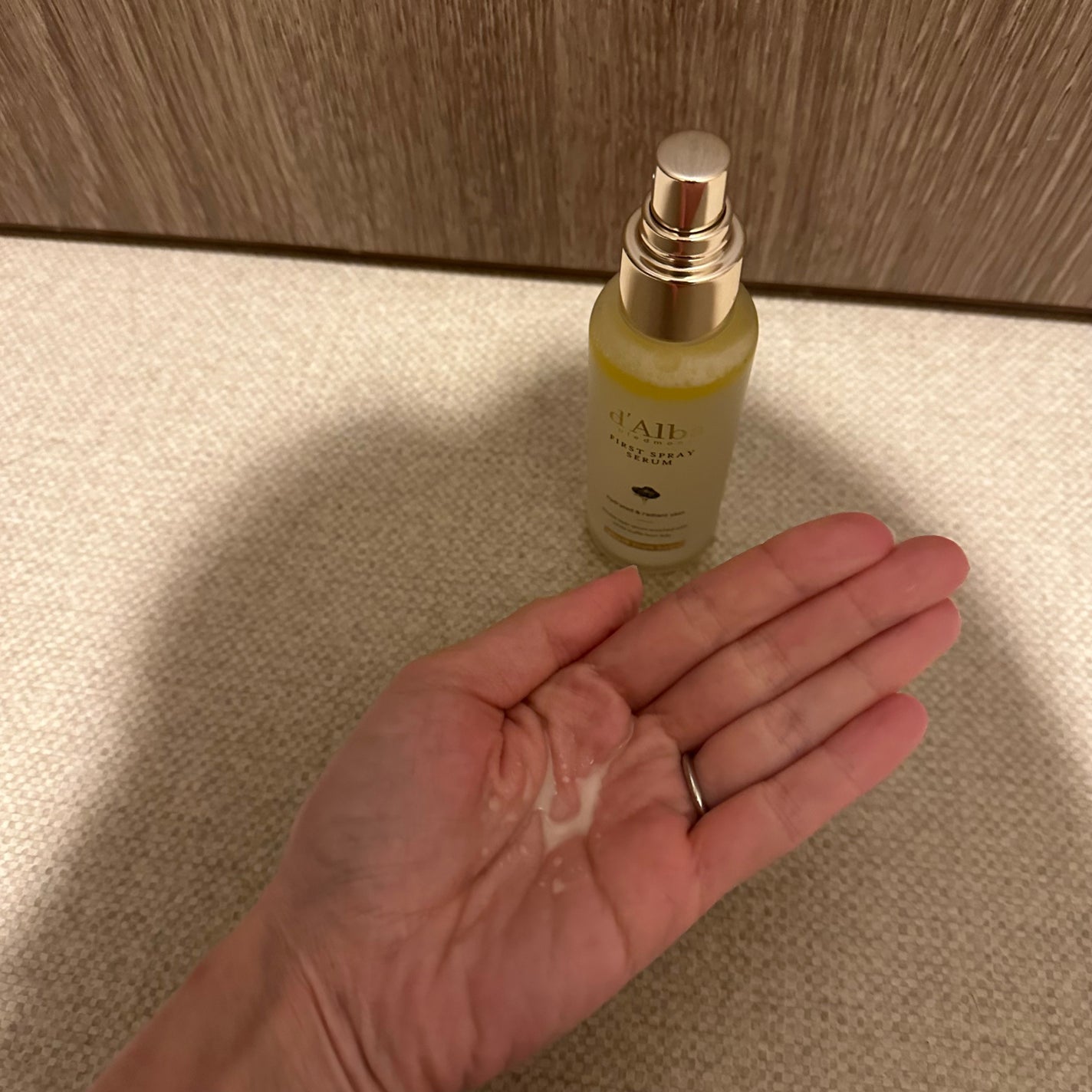 ダルバ ホワイトトリュフファーストスプレーセラム/ダルバ/ミスト状化粧水を使ったクチコミ(3枚目)