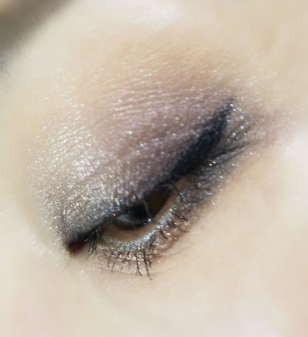 カラークイーン オイルシャドウ/ロレアル パリ/単色アイシャドウを使ったクチコミ(3枚目)
