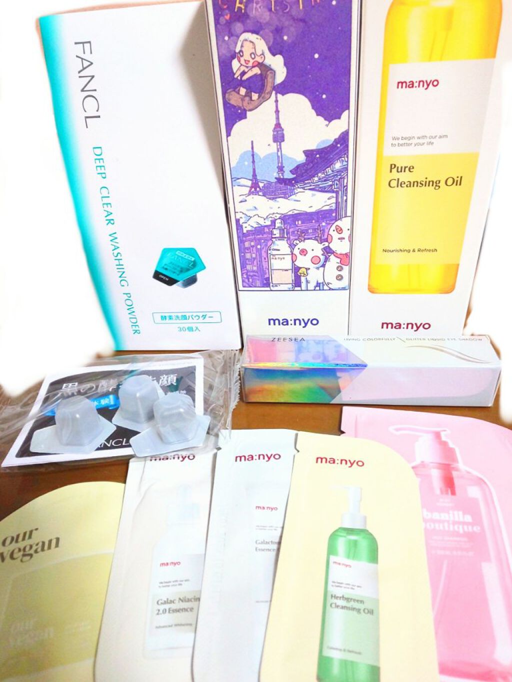 ダイヤモンドシリーズ 星空リキッドアイシャドウ/ZEESEA/リキッドアイシャドウを使ったクチコミ（1枚目）