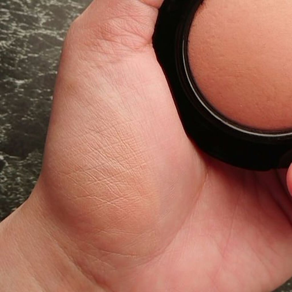 M·A·C ミネラライズ ブラッシュ ナチュラリー フローレス/M・A・C/パウダーチークを使ったクチコミ（2枚目）