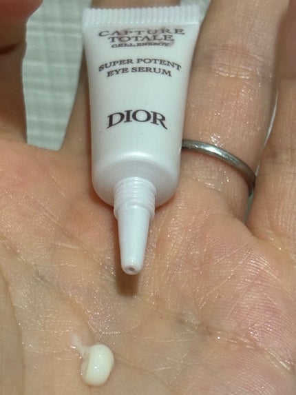 試してみた】Dior カプチュール トータル セル ENGY アイ セラム 試してみた】Dior カプチュール トータル セル ENGY アイ セラム