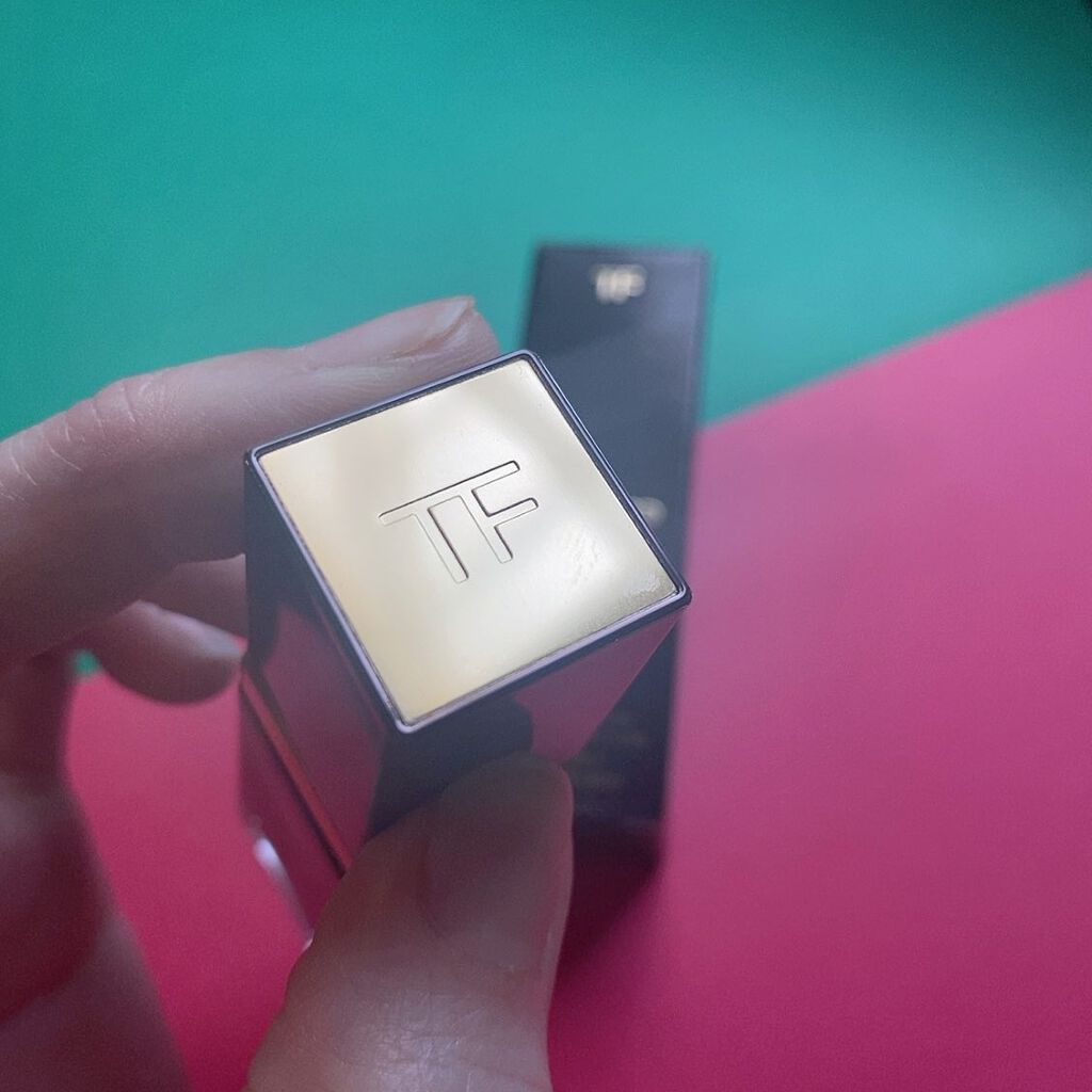 リップ ラッカー リュクス (マット) /TOM FORD BEAUTY/口紅を使ったクチコミ(3枚目)