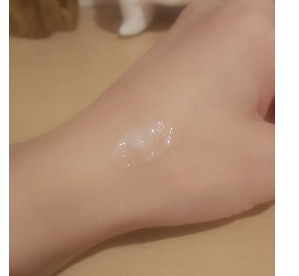 純白専科 すっぴん白雪美容液(専科 薬用美白クリーム)/SENKA(専科)/美容液を使ったクチコミ(2枚目)