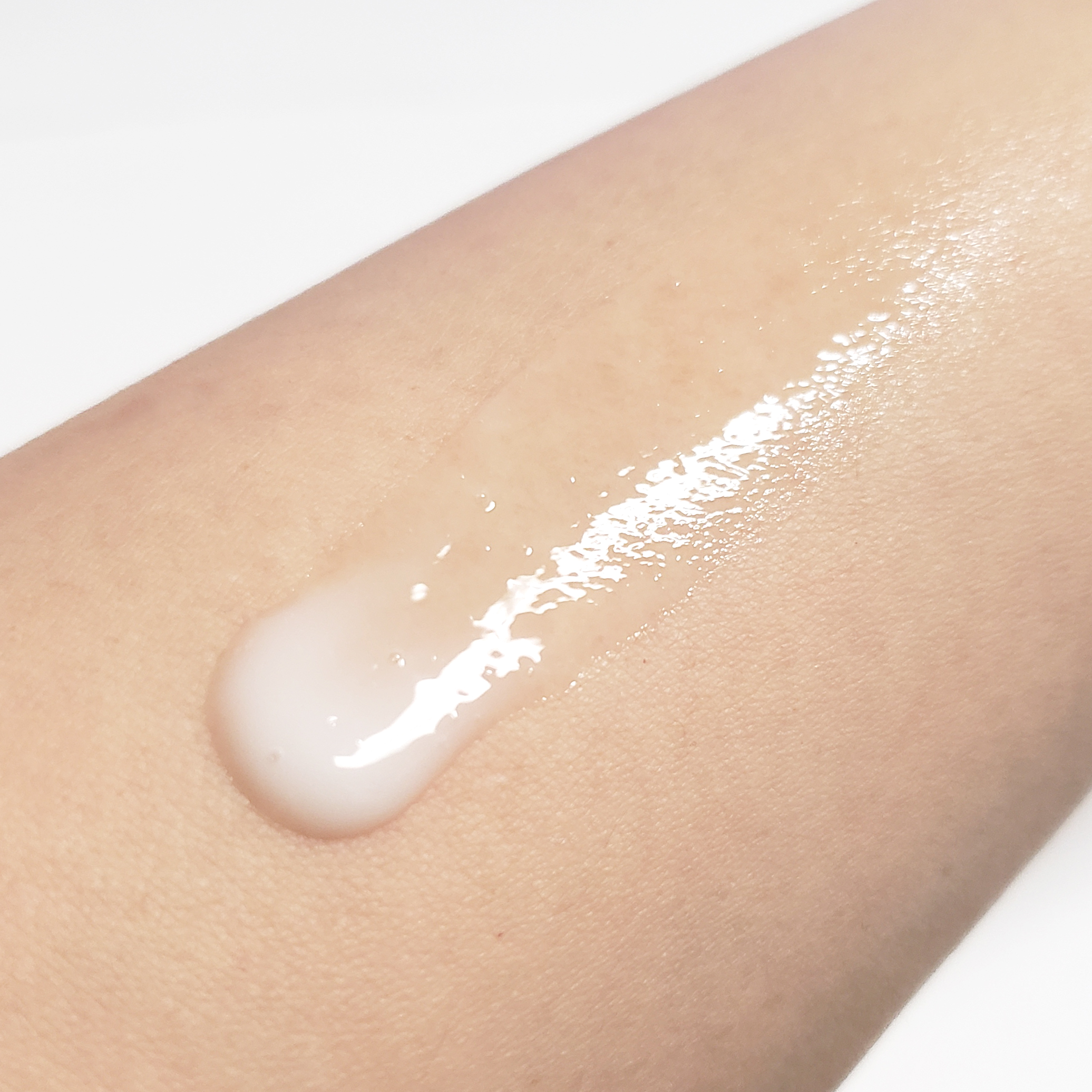 スリーク by サラサロン ナイトケアミルキーオイルのクチコミ「Sleek
スリークナイトケアミルキーオイル

浸透美髪ナイトケア！
寝ている間にダメージをケ.....」（2枚目）