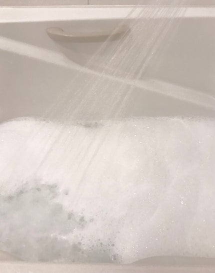 贅沢泡とろ 入浴料 アンバーミルクの香り/お湯物語/入浴剤を使ったクチコミ(4枚目)