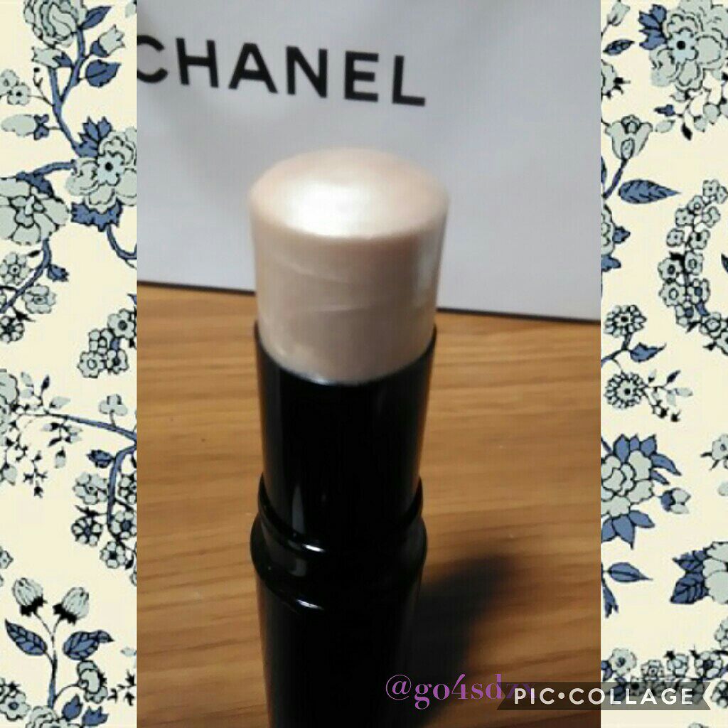 ボーム エサンシエル/CHANEL/スティックハイライトを使ったクチコミ(2枚目)