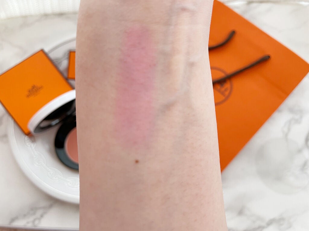 ローズ・エルメス ローズ ア レーヴル/エルメス/口紅を使ったクチコミ(3枚目)