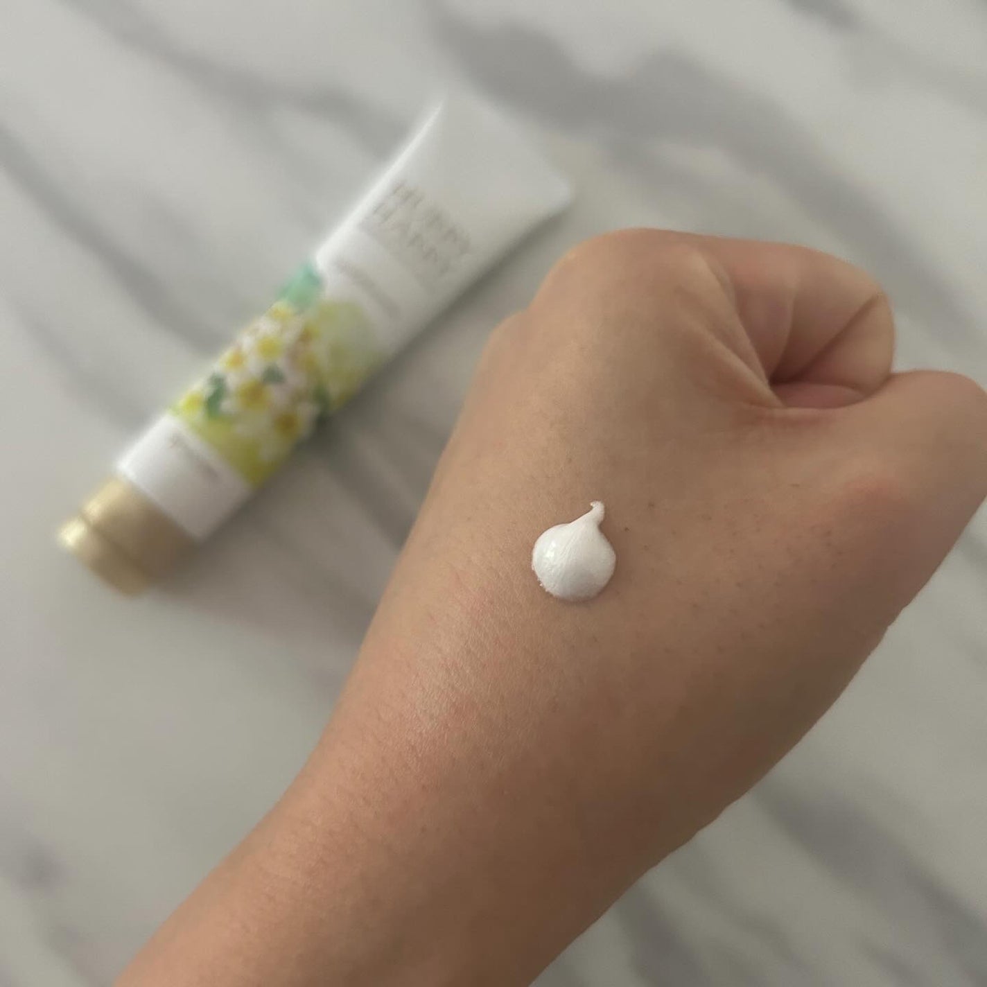 大人のハンドバーム ロイヤルプルメリアの香り/ハリーハリー/ハンドクリームを使ったクチコミ(2枚目)