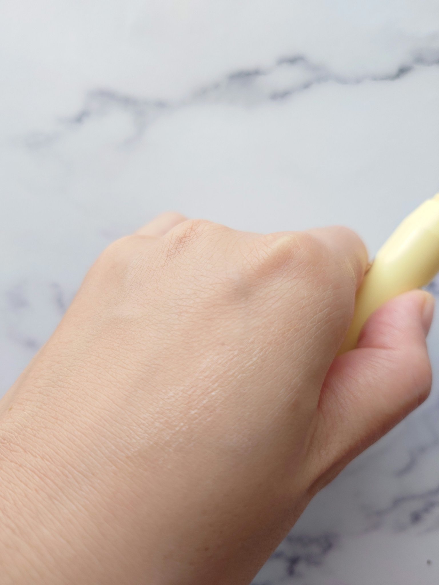 レブロン キス シュガー スクラブ 113 スウィート ユズ/REVLON/リップスクラブを使ったクチコミ（3枚目）