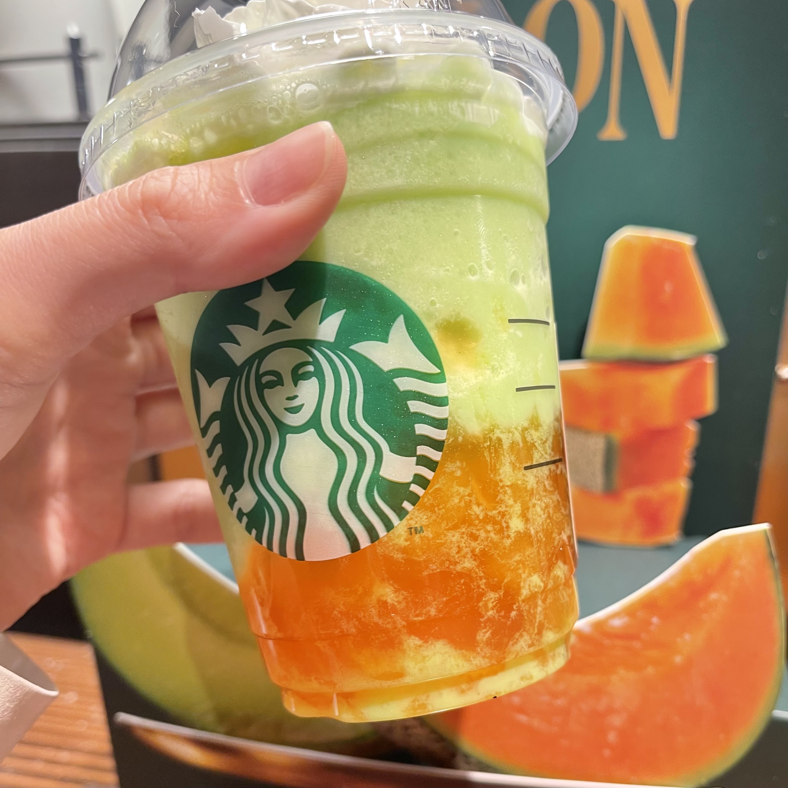 GOHOBI メロン フラペチーノ/スターバックス/ドリンクを使ったクチコミ（2枚目）