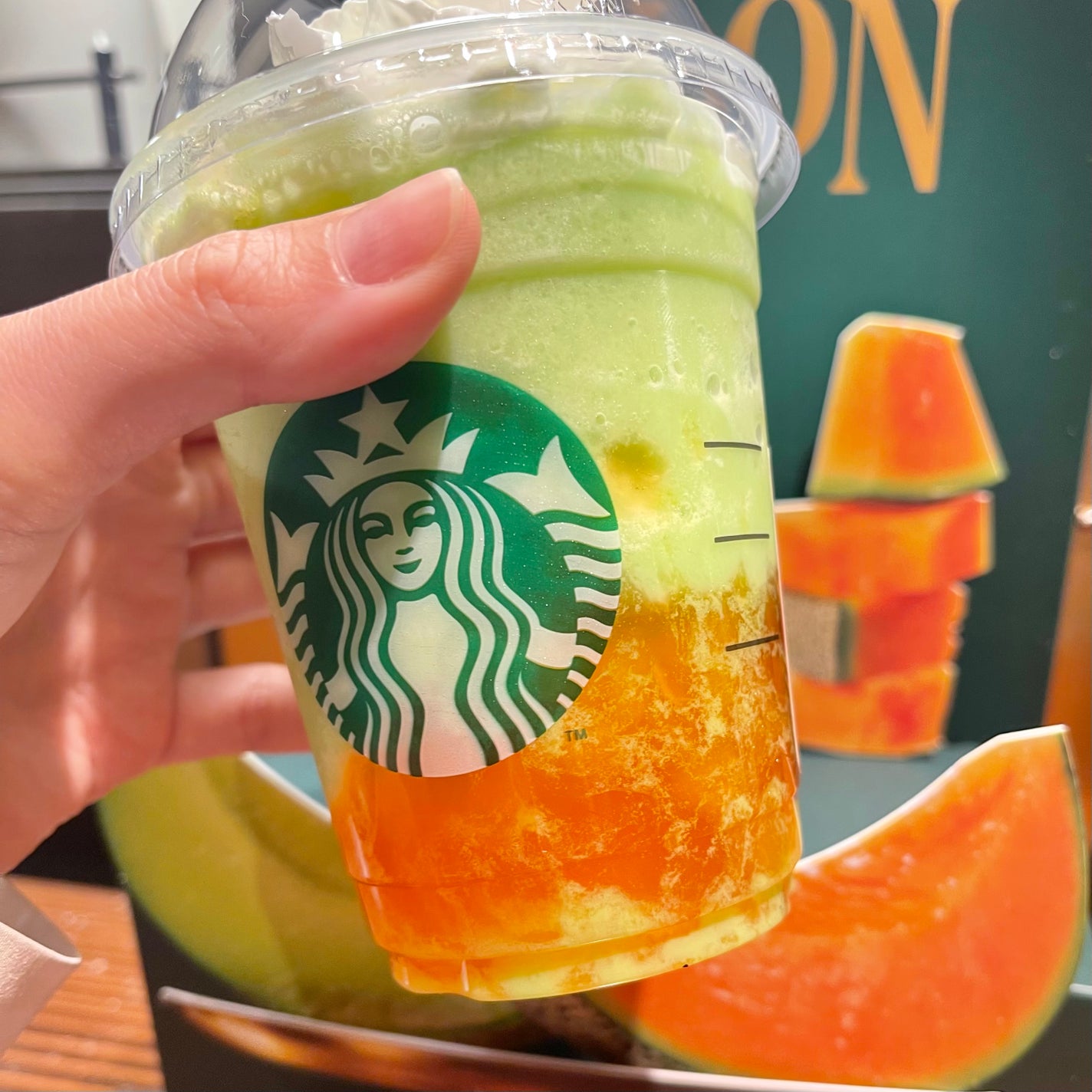 りぃさんのコスメ日記💄 on LIPS 「価格:687円(テイクアウト)
毎年楽しみにしてるメロン、今..」(2枚目)