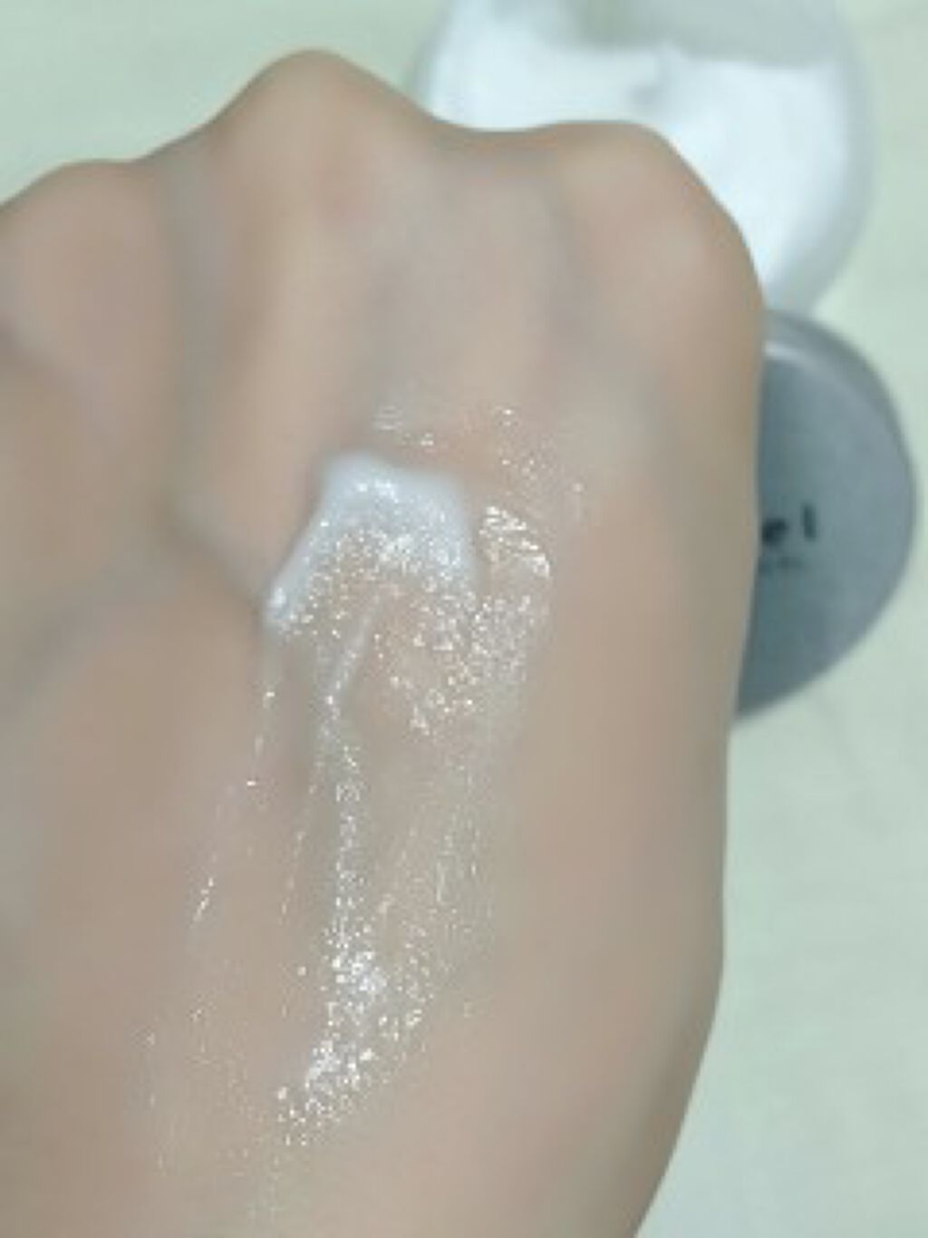 モイストボタニカル マルチスフレクリーム/unlabel/ボディクリームを使ったクチコミ（1枚目）