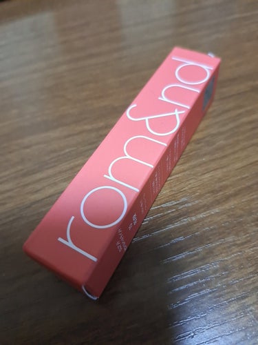 💄rom&ndゼロベルベットティント10フィーバーFEVER

💄税込1320円

💄ウォームコーラルカラーでブルベ夏でも馴染みました♥️♥️

💄軽い付け心地でしっかり密着

💄マットリップ


　
の画像 その0