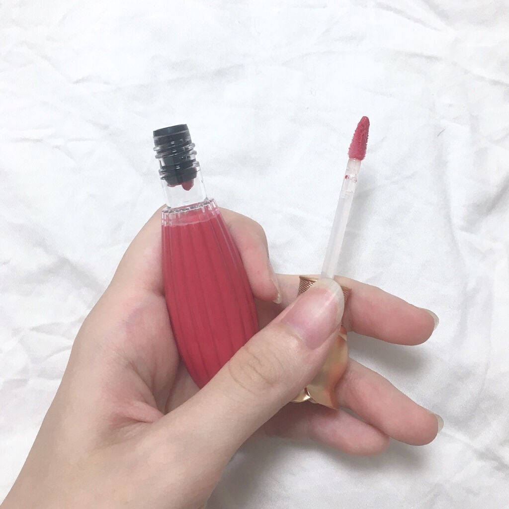 ラデュレ リキッドルージュ/レ・メルヴェイユーズ ラデュレ/口紅を使ったクチコミ(2枚目)