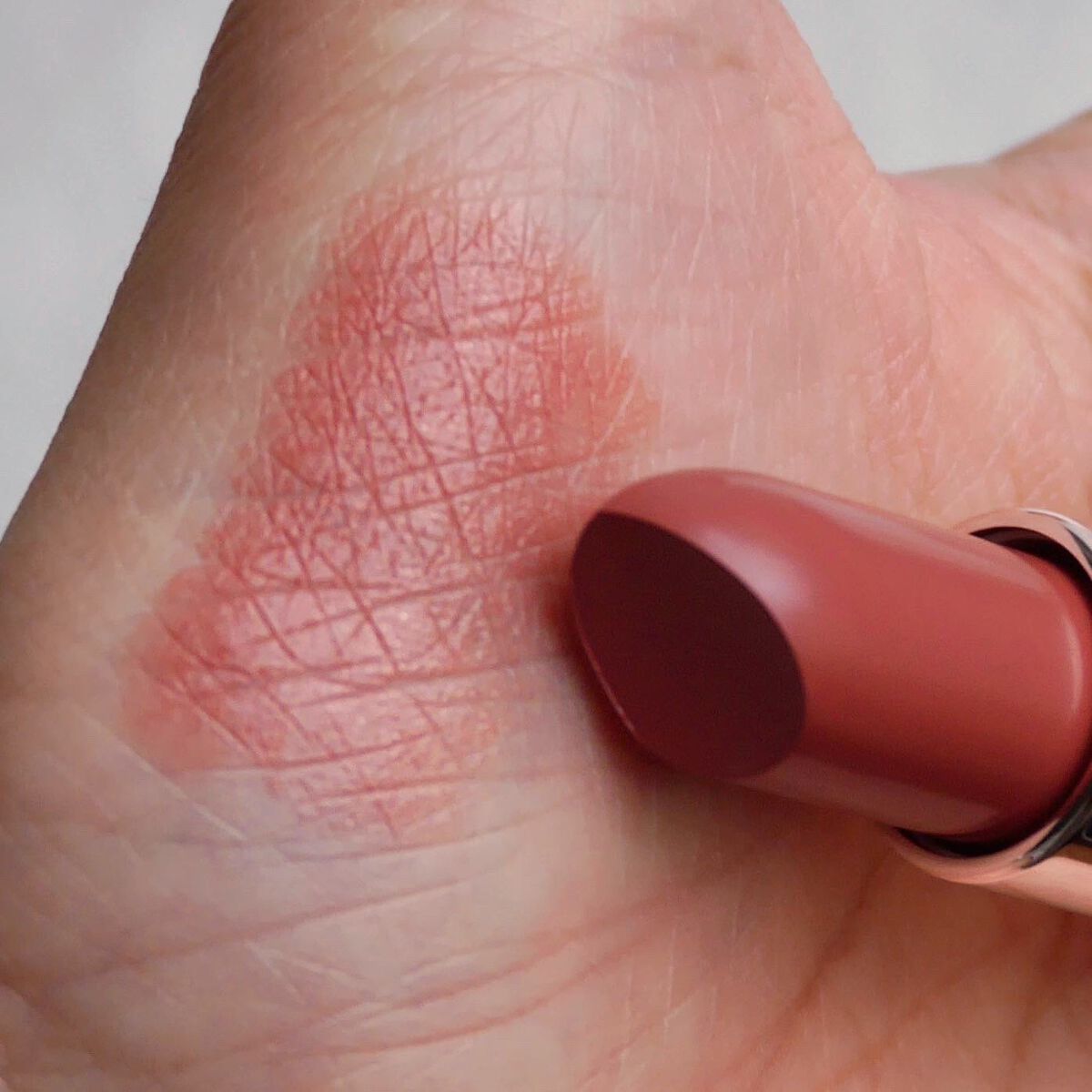 グレースフル モイスチャー リップスティック/綾花/口紅を使ったクチコミ(2枚目)