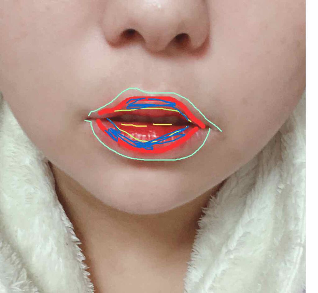 あかね on LIPS 「♡お人形さんみたいな赤リップで華奢な可愛い小さい口元に♡3枚目..」(3枚目)