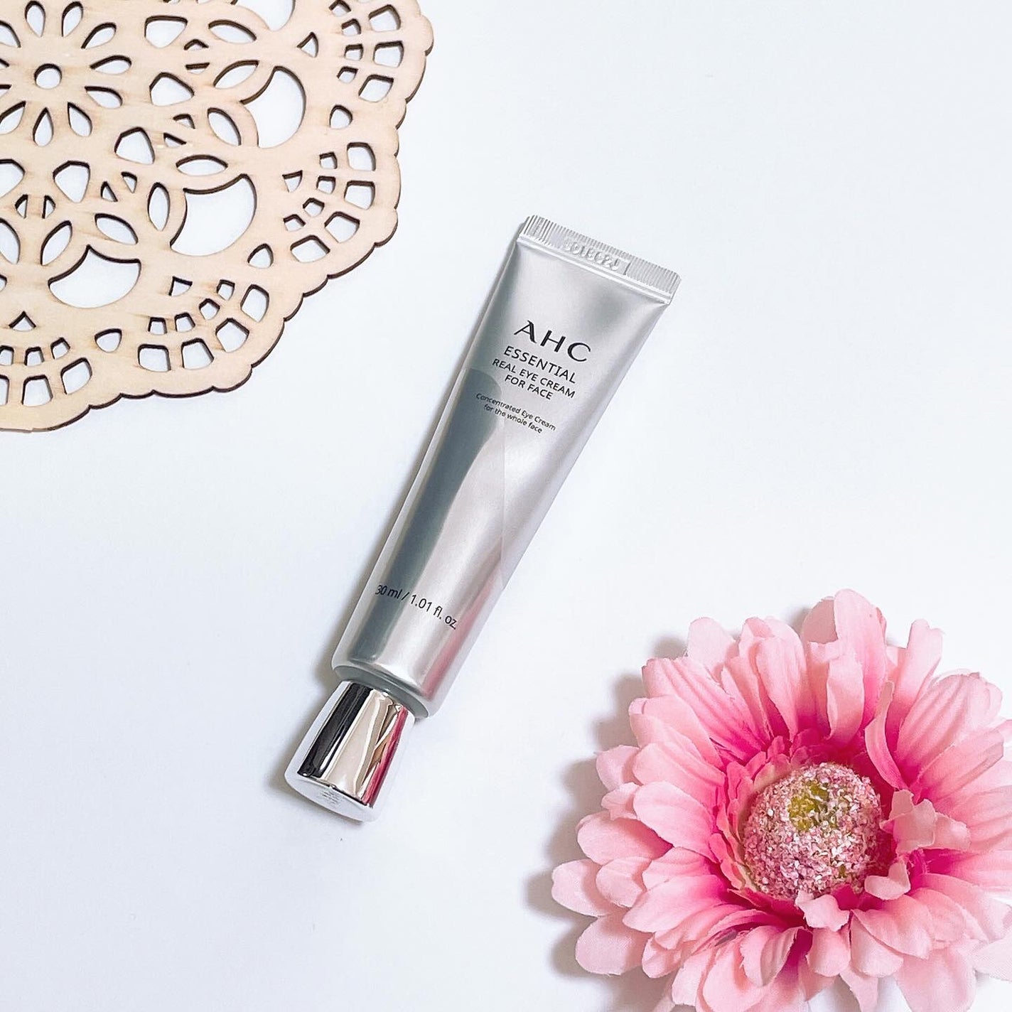 エッセンシャル リアル アイクリーム フォーフェイス/AHC/アイケア・アイクリームを使ったクチコミ(3枚目)