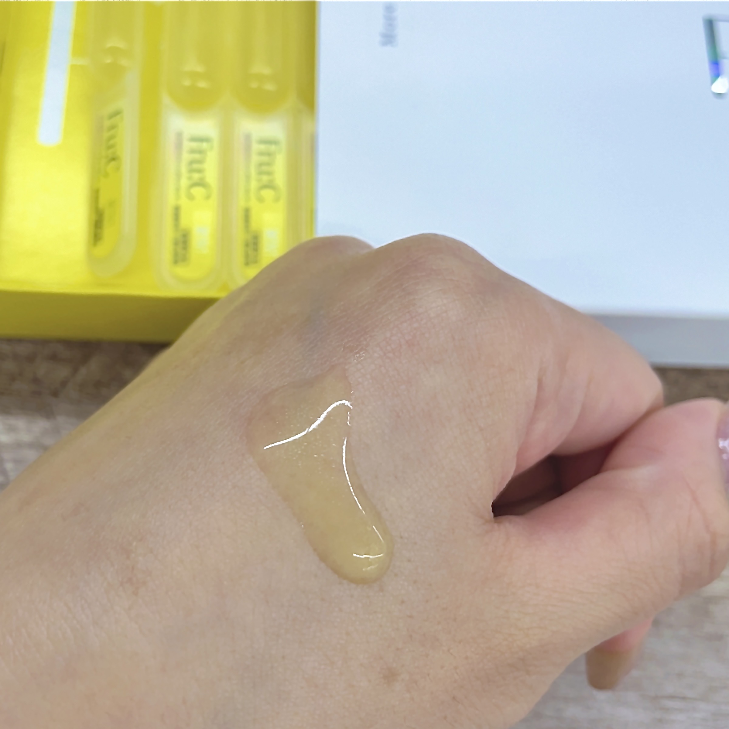 Fru:C ビタミンドロップ/Fru:C/美容液を使ったクチコミ（3枚目）