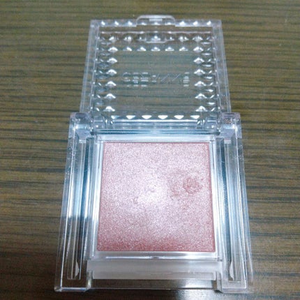 シングルカラーアイシャドウ/CEZANNE/単色アイシャドウを使ったクチコミ(2枚目)