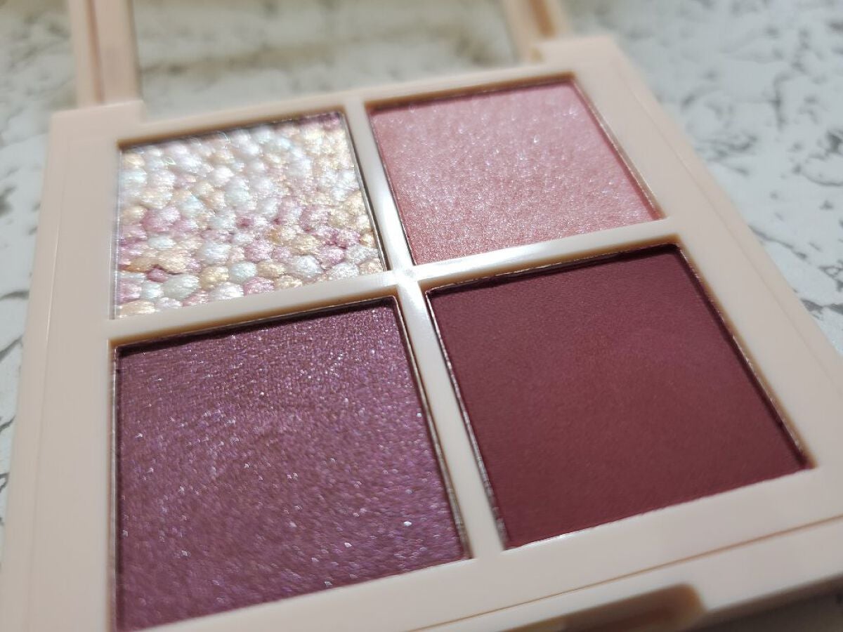 レブロン ダズル アイシャドウ クアッド/REVLON/アイシャドウパレットを使ったクチコミ(2枚目)