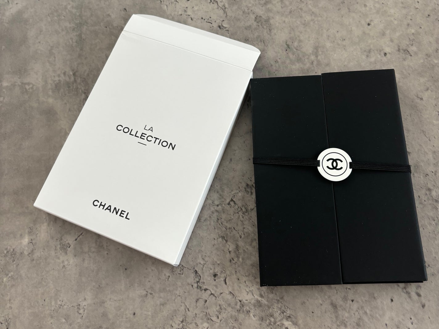 ぷぅぴぃ《紫コス部💜💗》 on LIPS 「CHANEL🎁ギフト🎁✨️コスメを買う度にカードが集まっていき..」(2枚目)