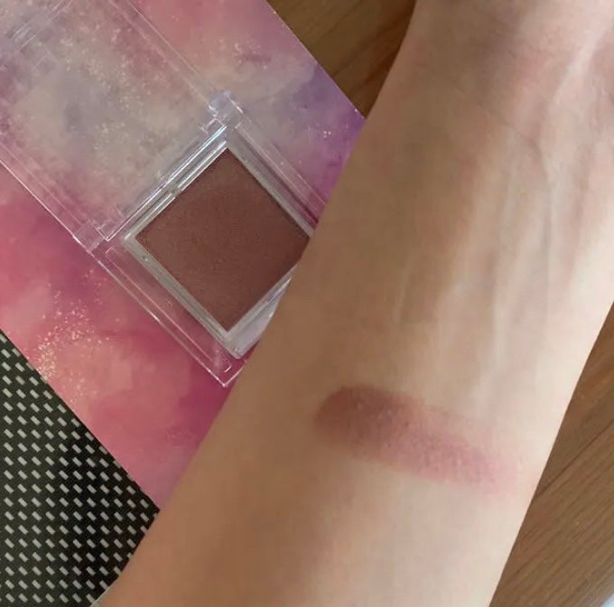 シングルカラーアイシャドウ/CEZANNE/単色アイシャドウを使ったクチコミ(3枚目)