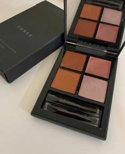 ディメンショナルビジョンアイパレット/THREE/アイシャドウパレットを使ったクチコミ(4枚目)
