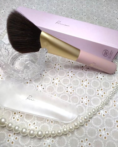 Ririmew フェイスラインブラシのクチコミ「Ririmew  リリミュウ

Face Line Brush

ブラシの斜めのカットが絶妙に.....」（1枚目）