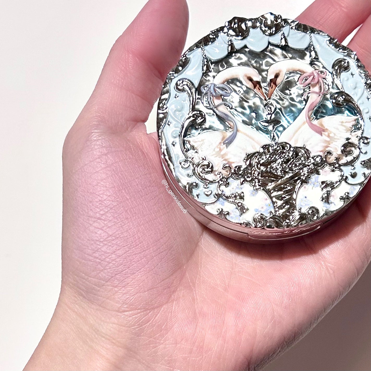 フラワーノーズスワンバレエシリーズ アイシャドウパレット/FlowerKnows/アイシャドウパレットを使ったクチコミ(6枚目)